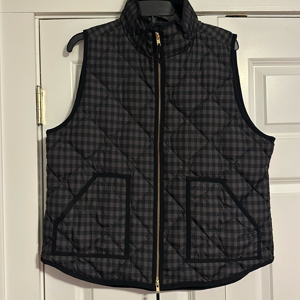 Women’s light weight down JCREW vest